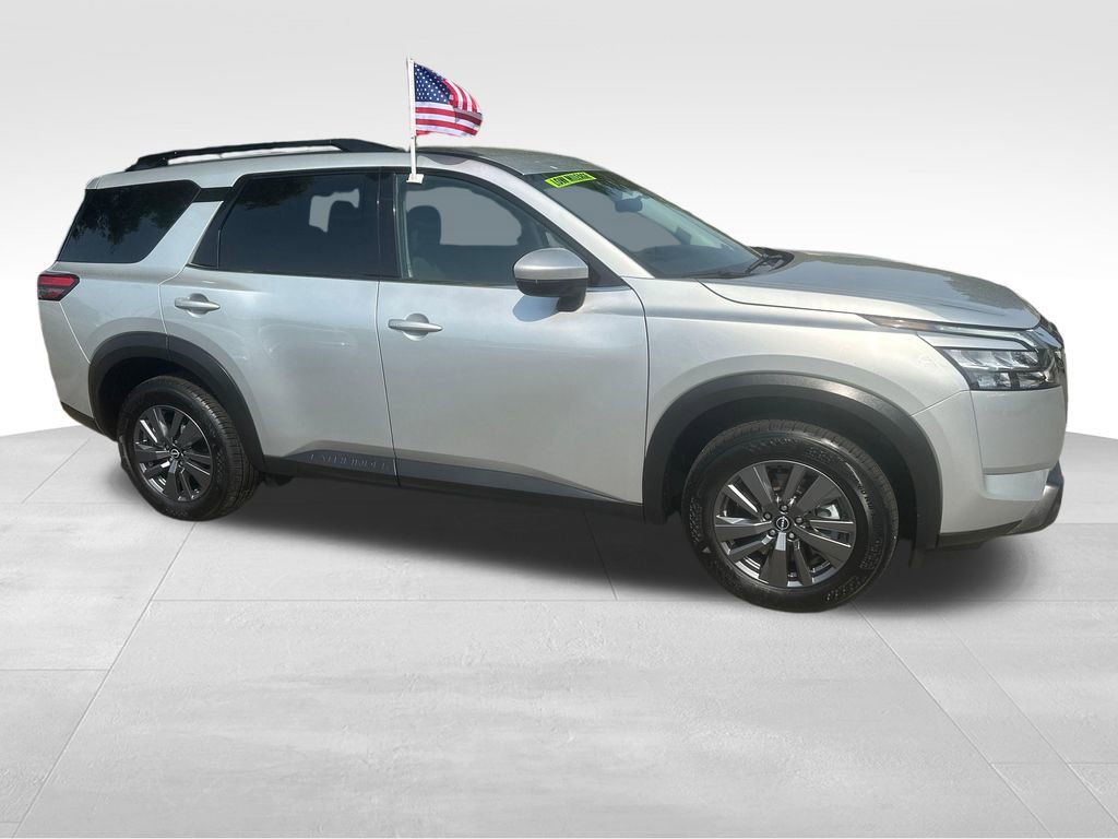 Used 2025 Nissan Pathfinder SV AWD/4WD image 54