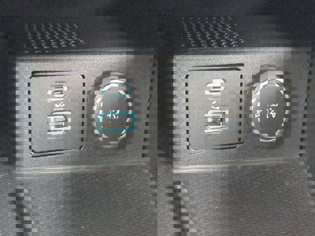 Used 2021 Ford Escape SEL w/ Technology Package image 24