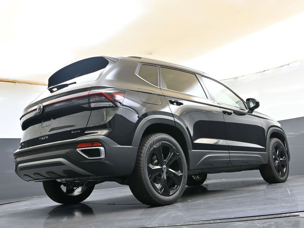 New 2025 Volkswagen Taos SEL image 41