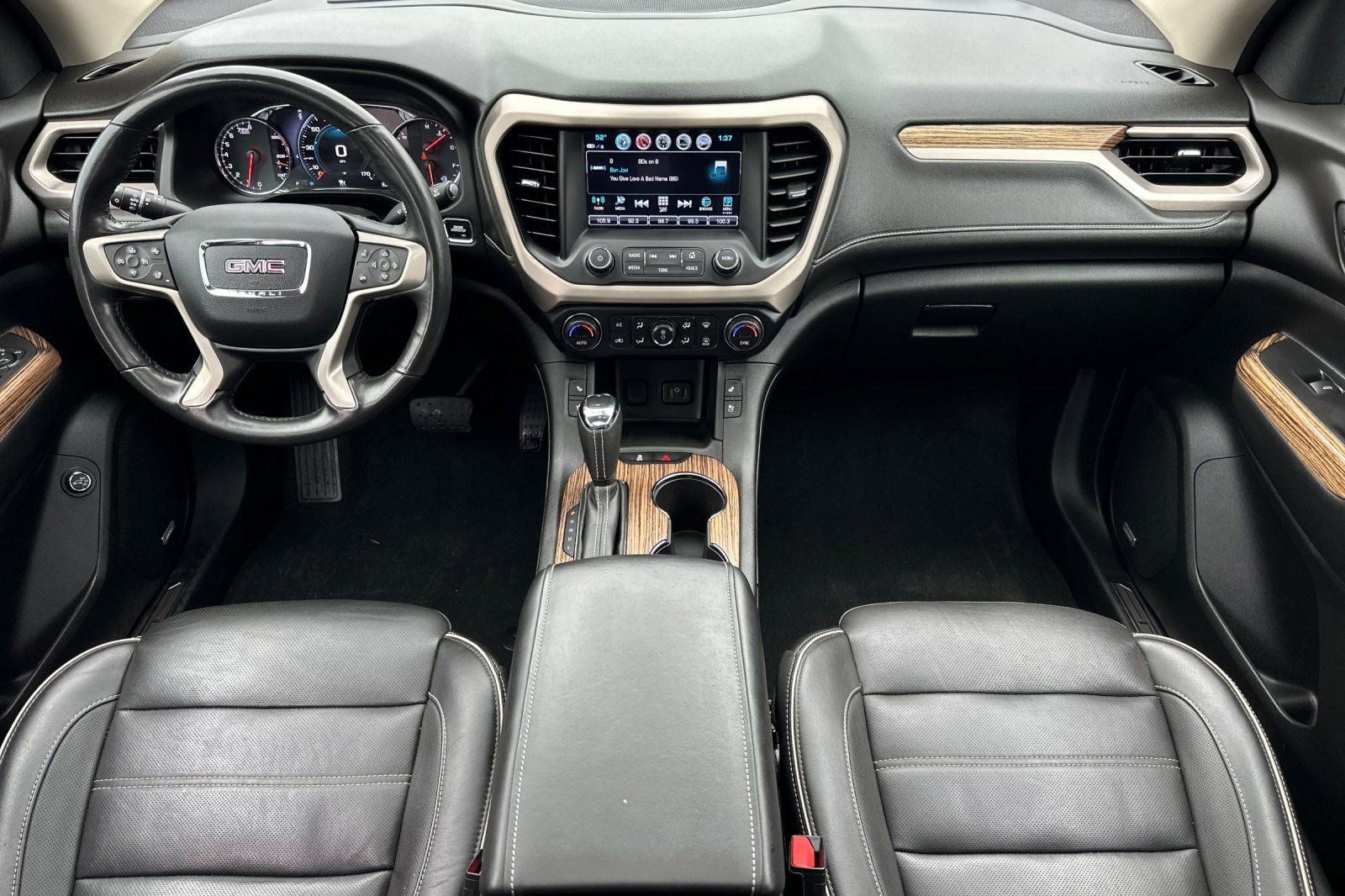 Used 2019 GMC Acadia Denali w/ Technology Package AWD/4WD image 13