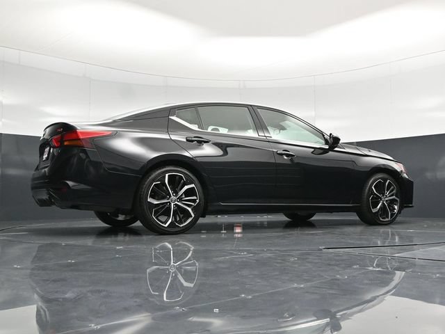 Used 2024 Nissan Altima 2.5 SR FWD image 53