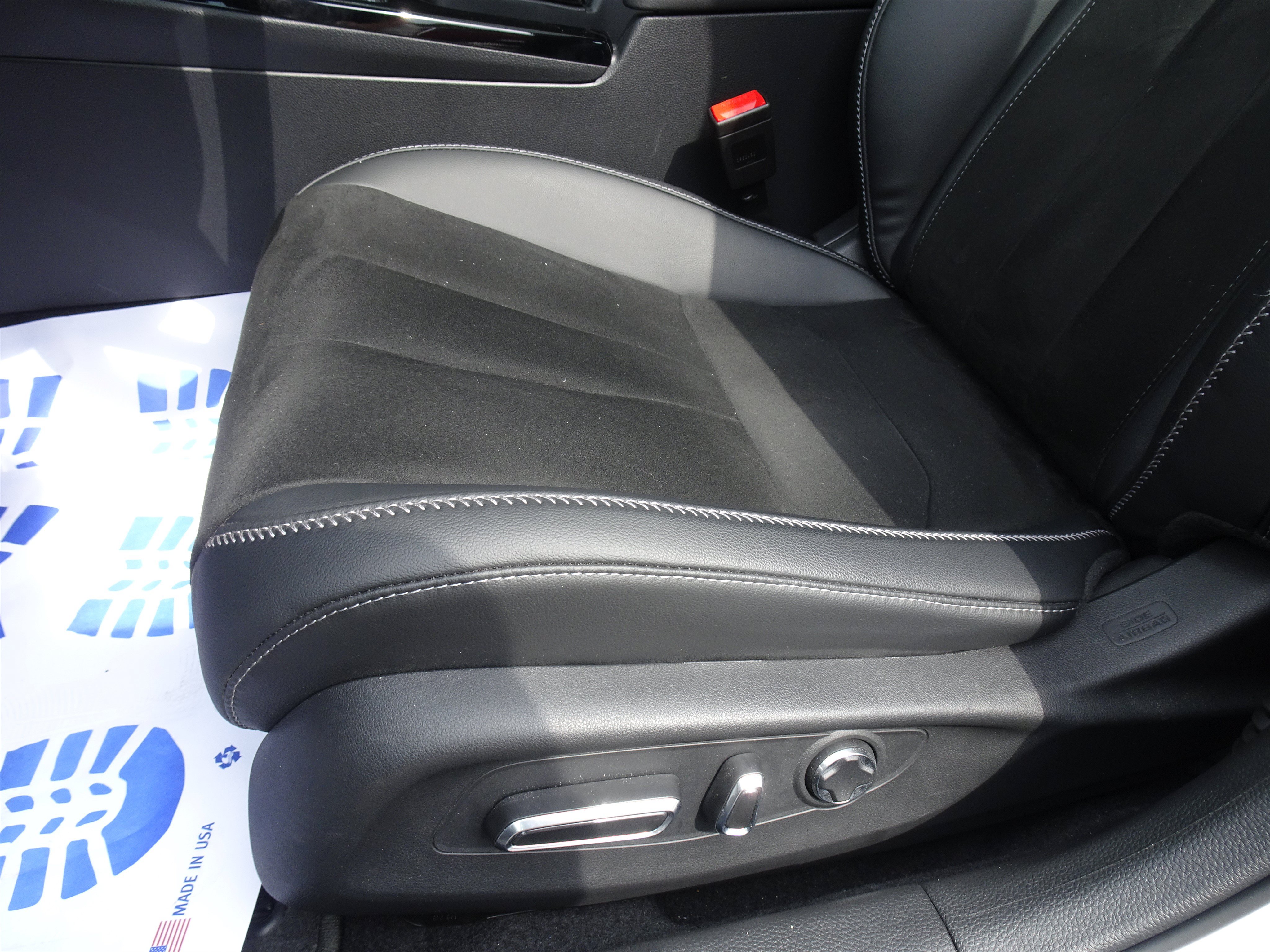 Used 2025 Acura Integra A-Spec FWD image 9