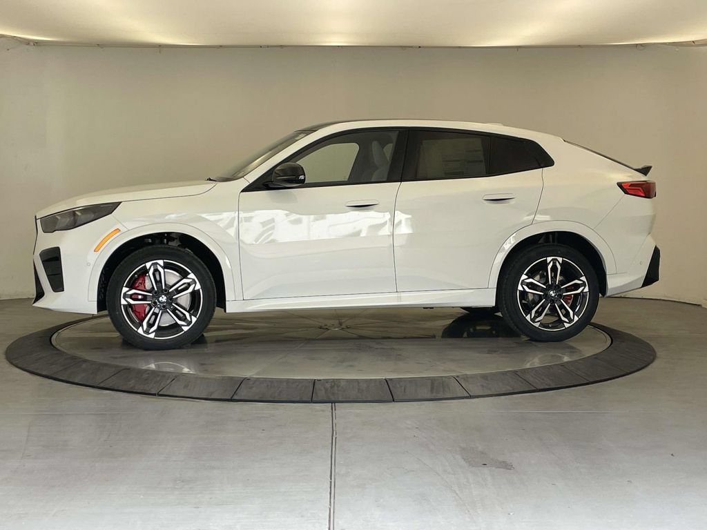 New 2026 BMW X2 xDrive28i w/ Technology Package AWD/4WD image 2