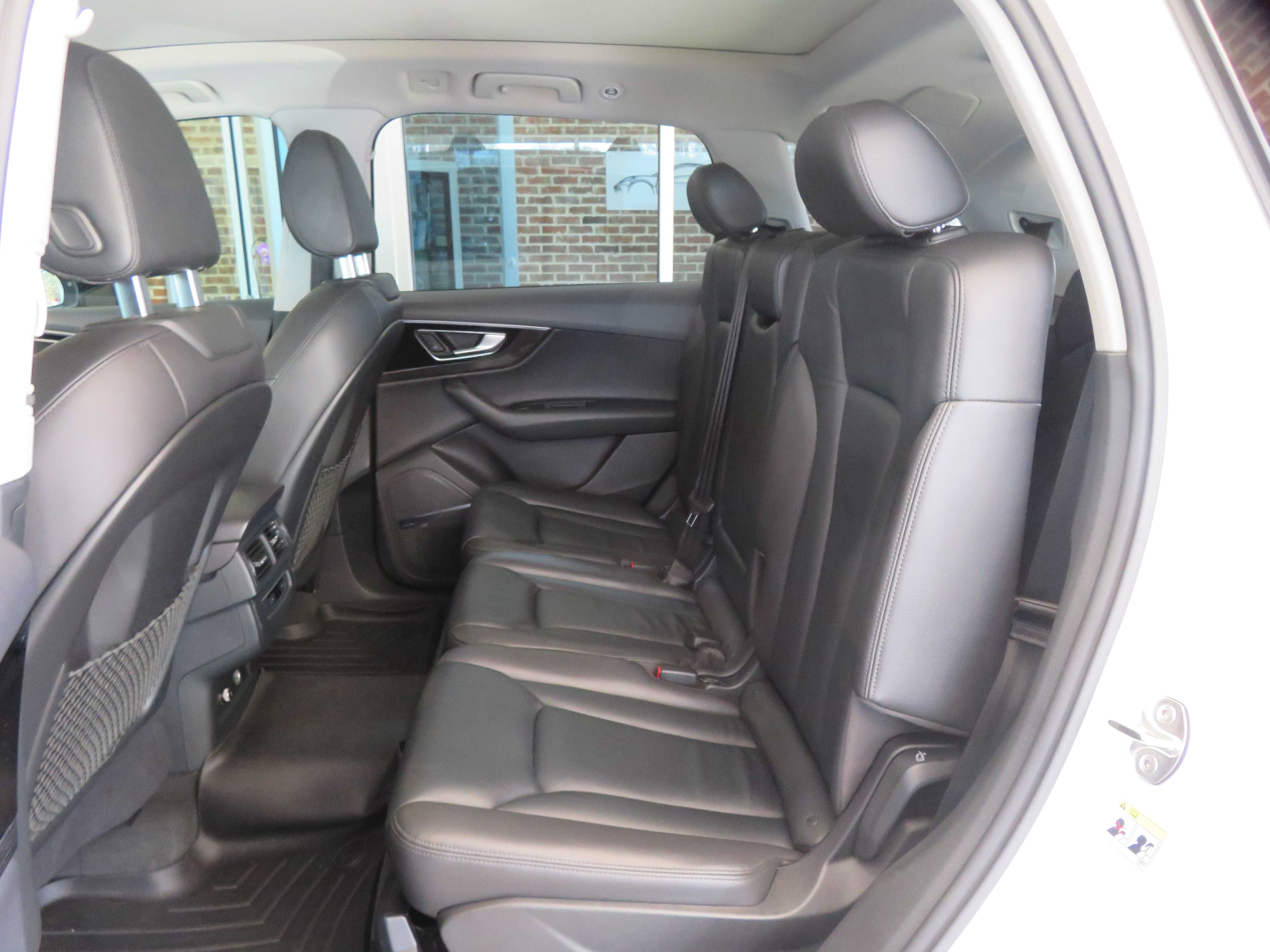 Used 2019 Audi Q7 3.0T Premium Plus AWD/4WD image 19