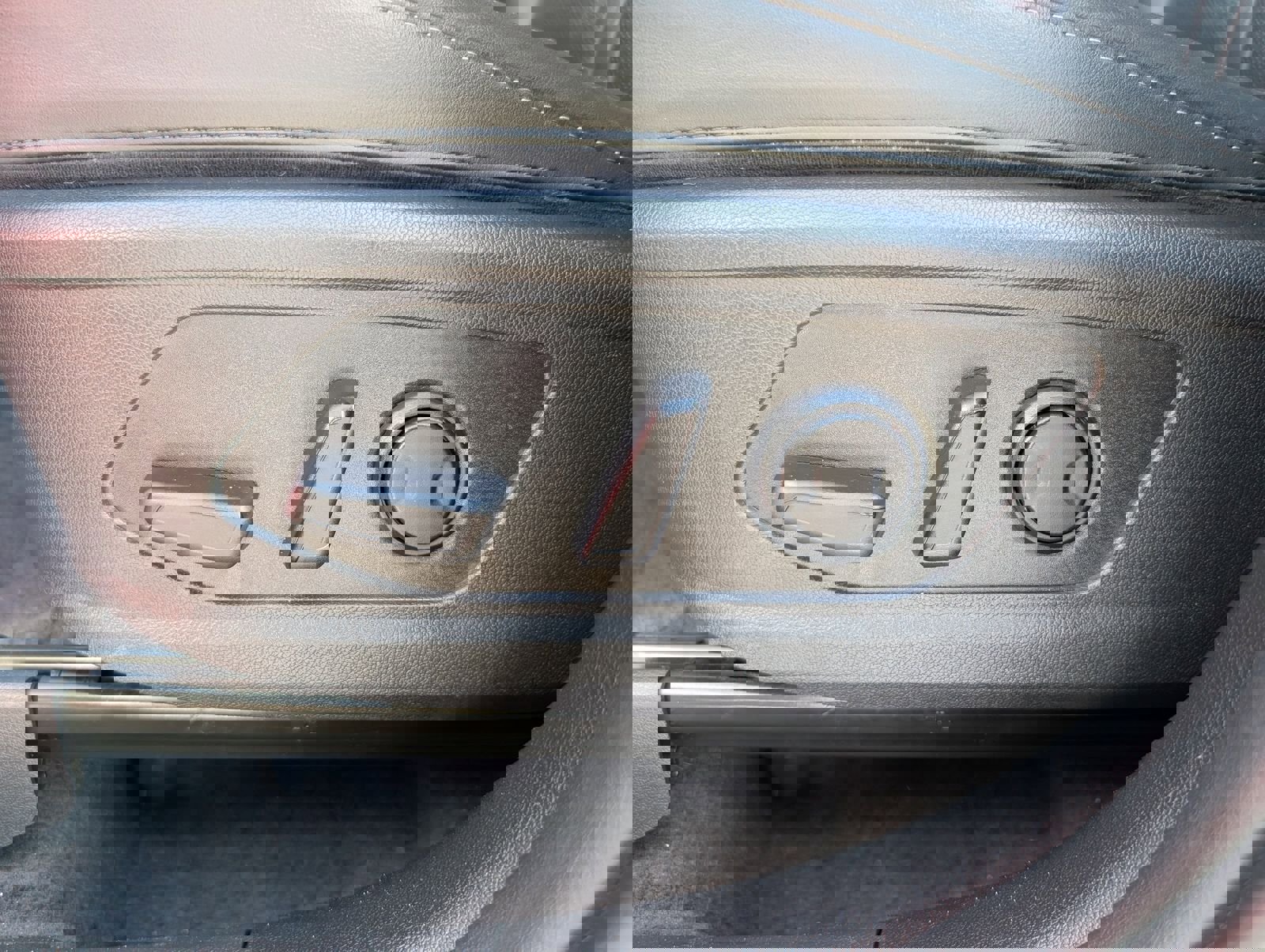 Used 2023 Kia Sorento S image 16