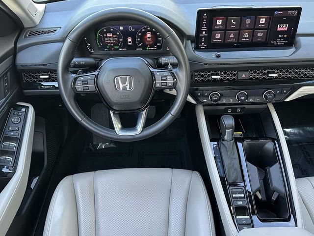 Used 2023 Honda Accord Touring image 13