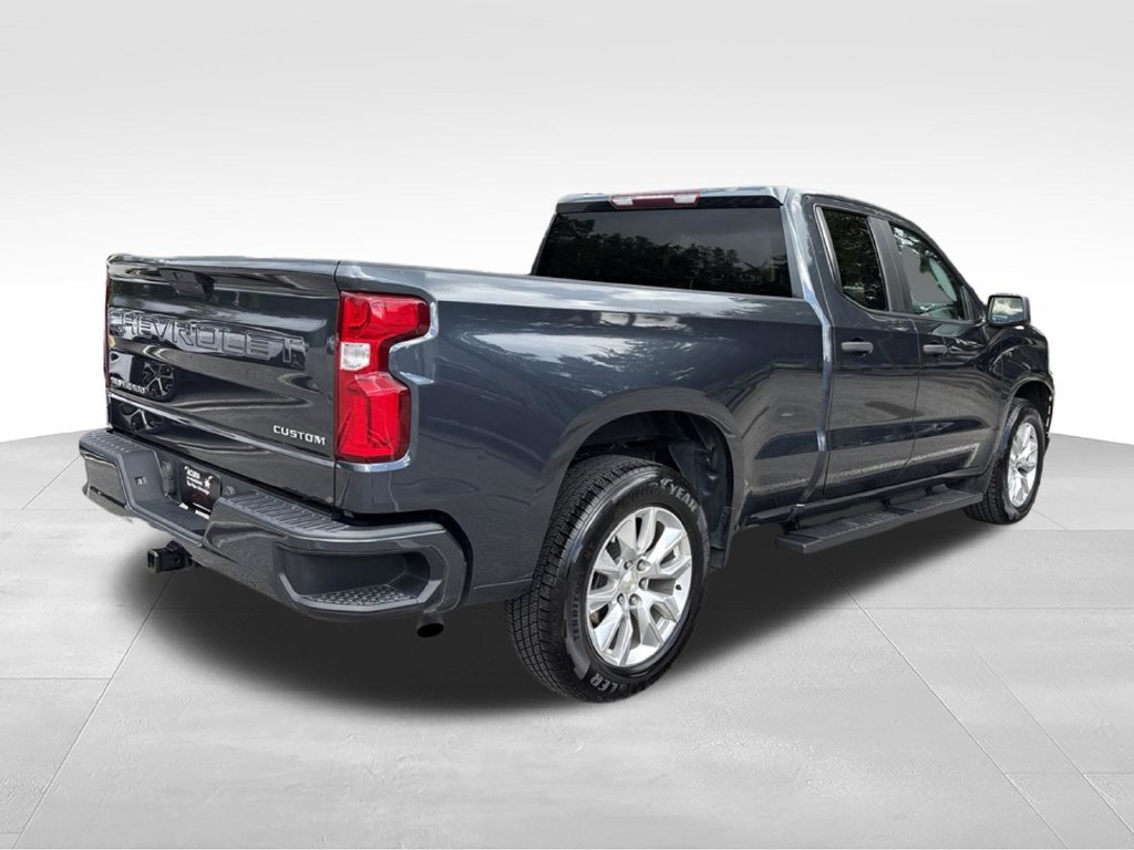 Used 2020 Chevrolet Silverado 1500 Custom w/ Custom Value Package RWD image 5