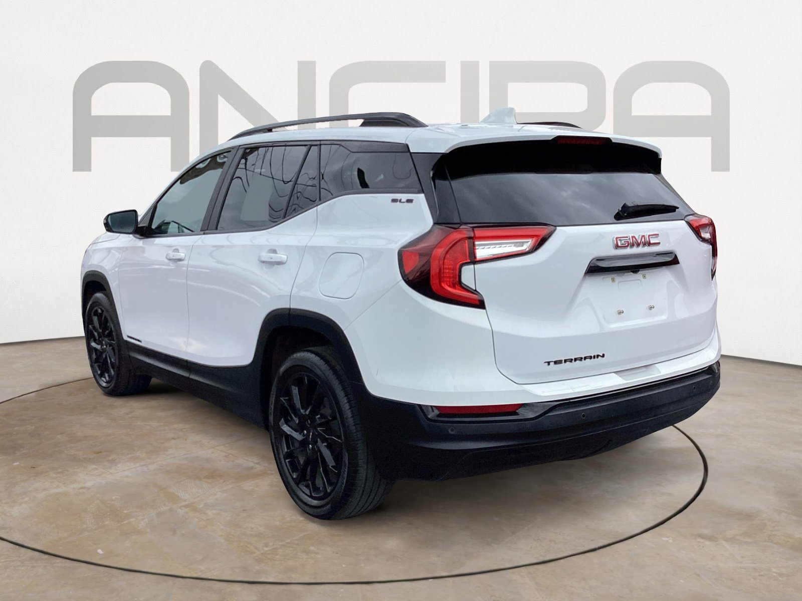 Used 2023 GMC Terrain SLE w/ Driver Convenience Package image 12