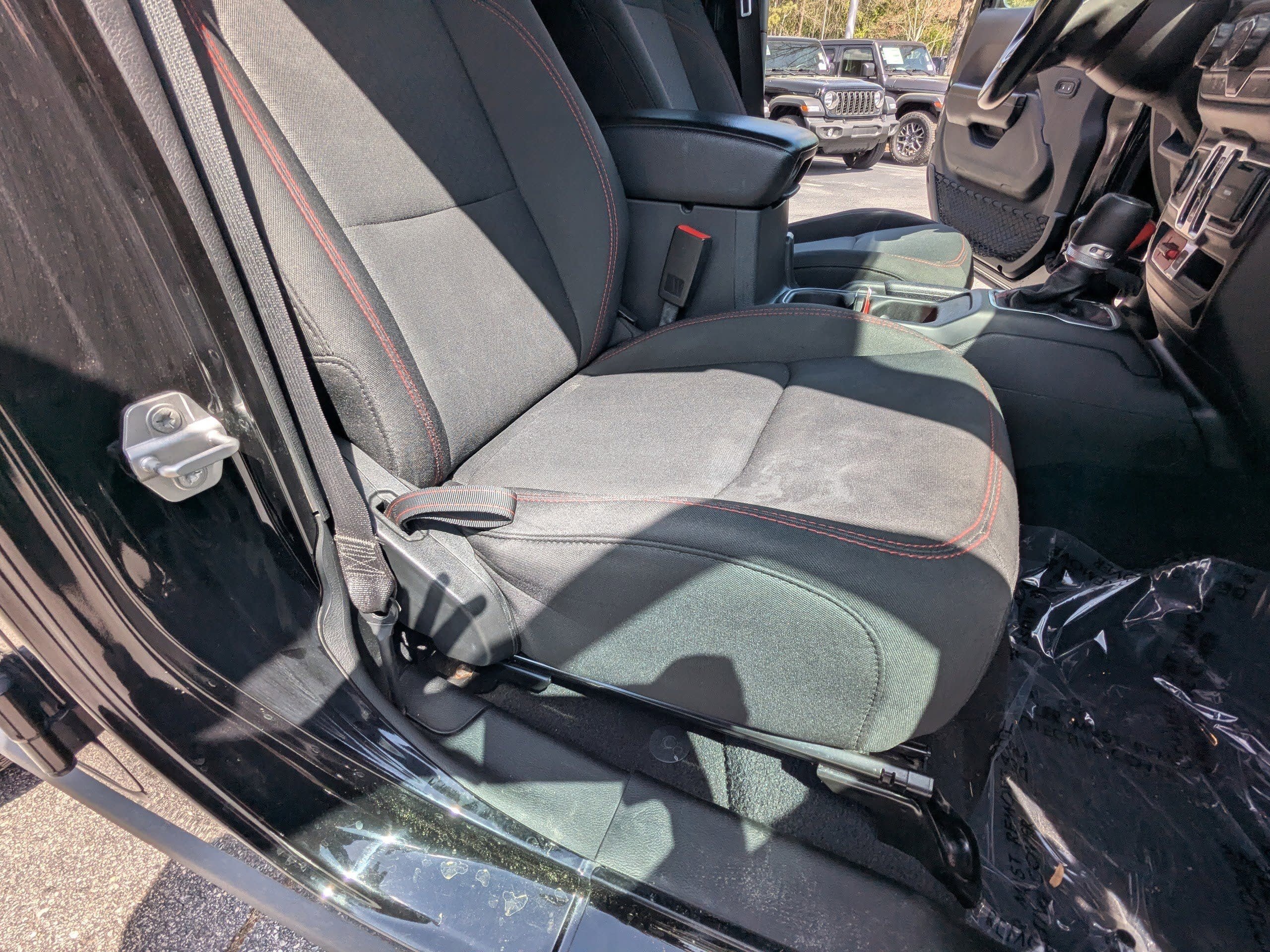 Used 2020 Jeep Wrangler Unlimited Rubicon AWD/4WD image 14