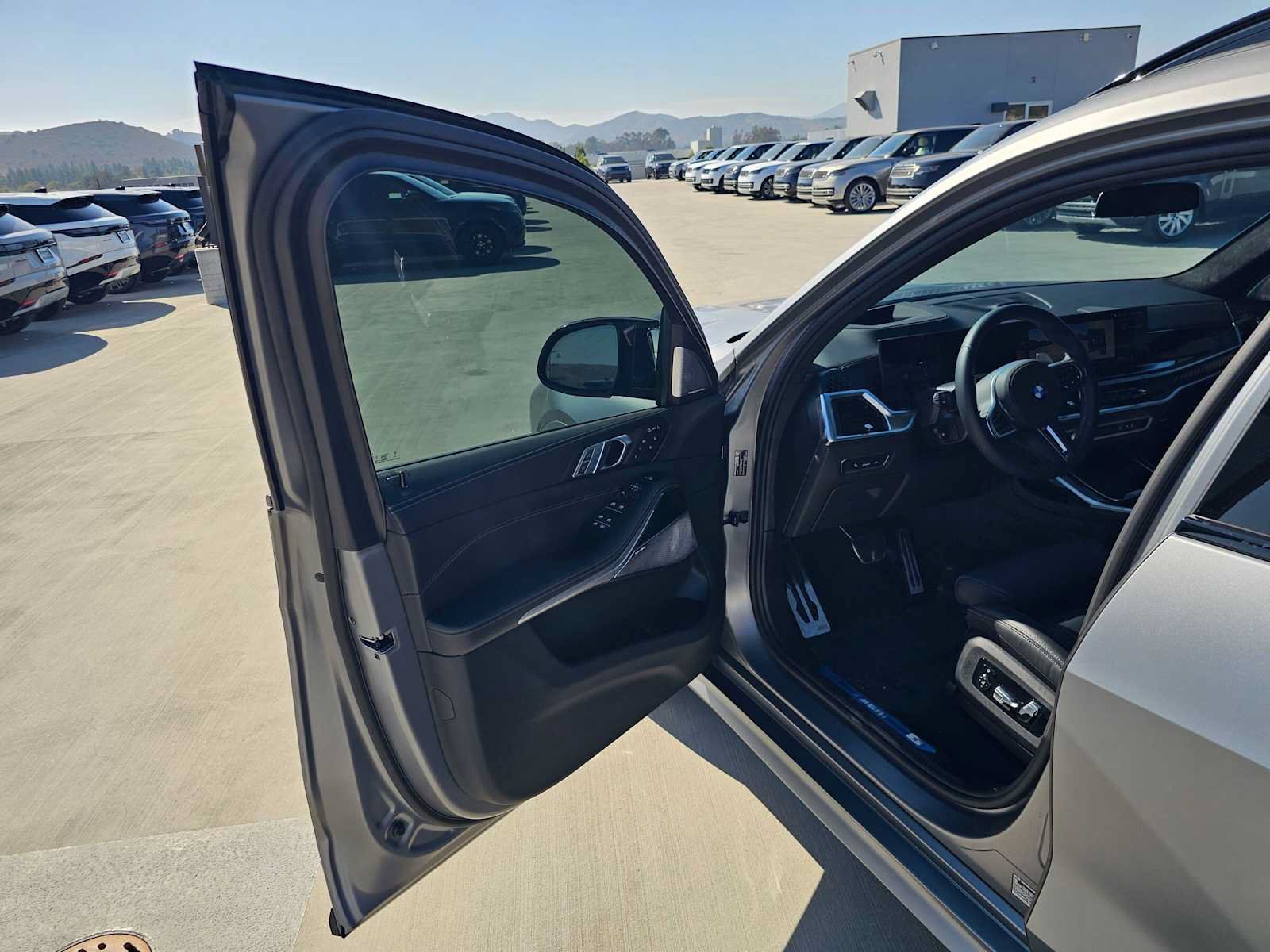 Used 2026 BMW X7 M60i AWD/4WD image 21