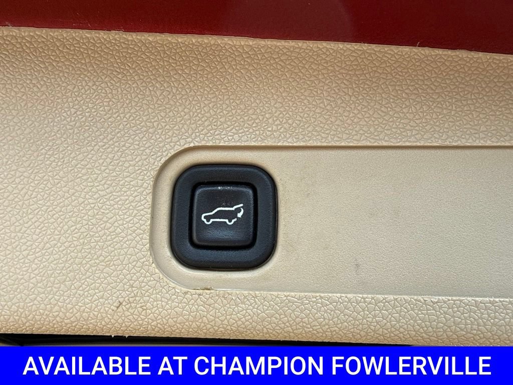 Used 2014 GMC Yukon XL Denali AWD/4WD image 16