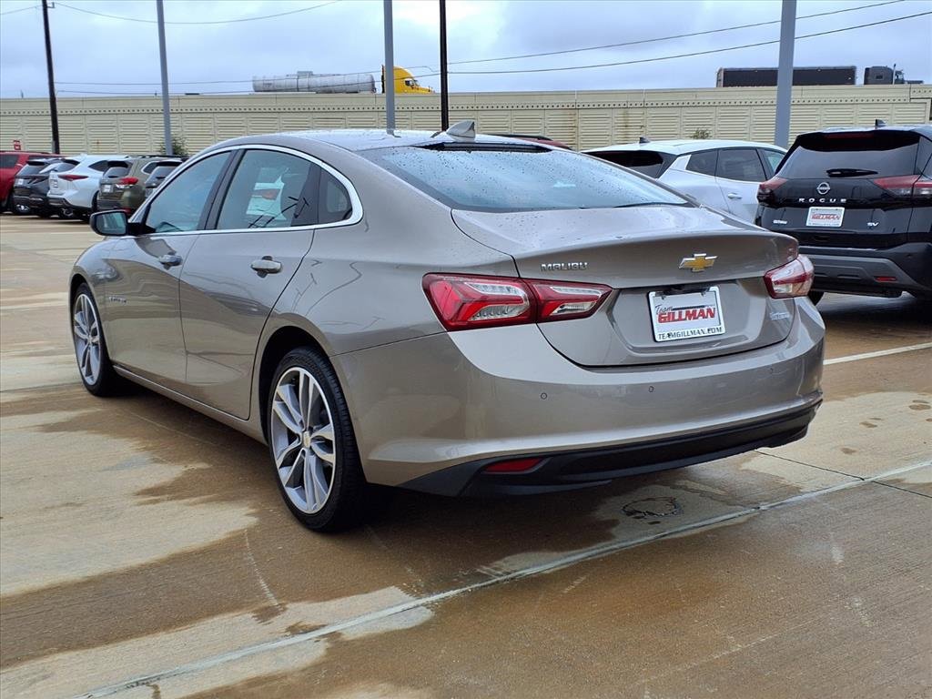 Used 2024 Chevrolet Malibu LT image 2