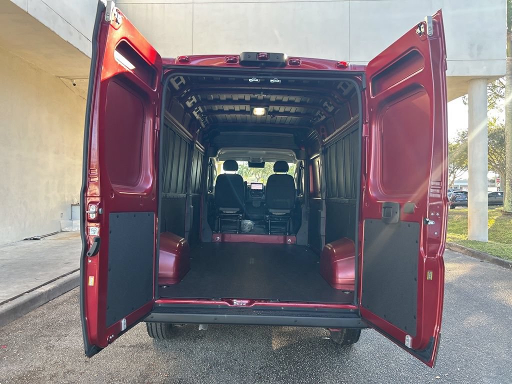 New 2026 RAM ProMaster 2500 w/ Premium Convenience Group FWD image 33