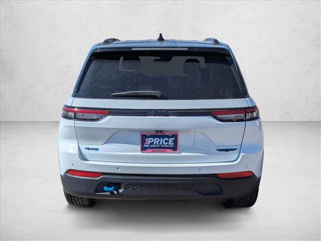 Used 2023 Jeep Grand Cherokee Trailhawk image 7