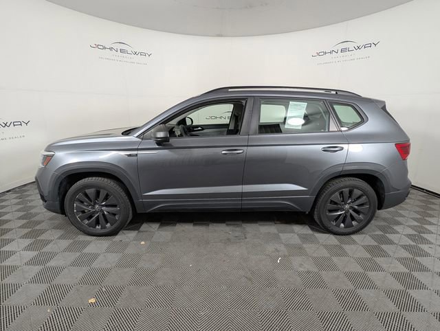 Used 2022 Volkswagen Taos S image 2