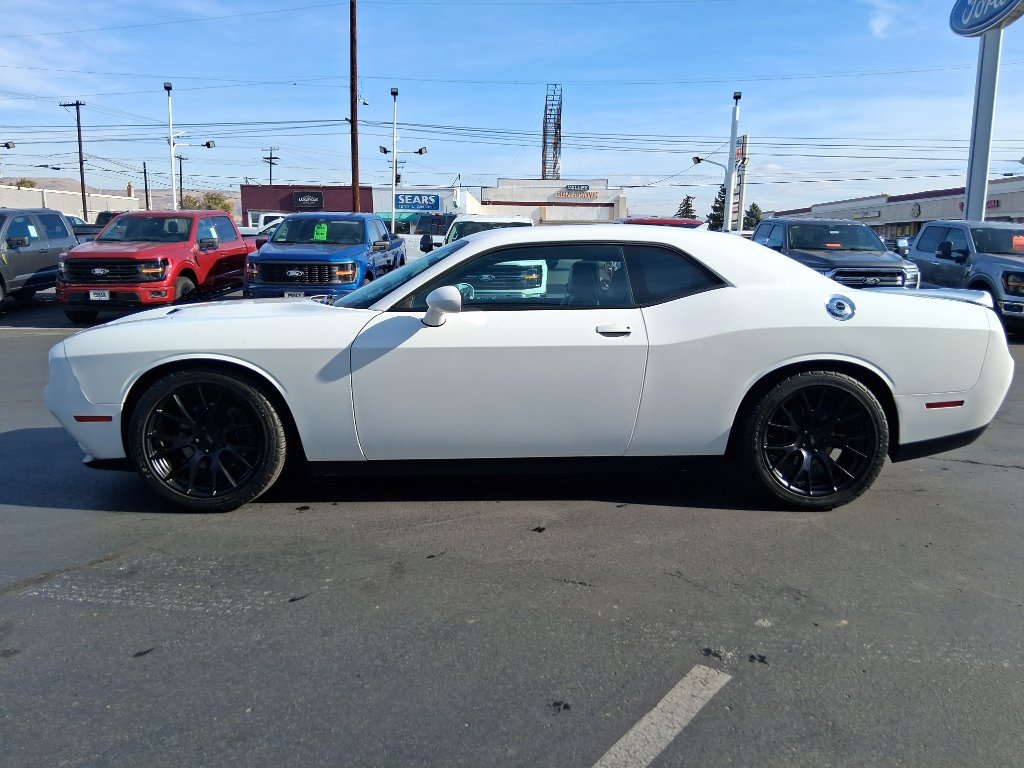 Used 2016 Dodge Challenger R/T Plus image 6