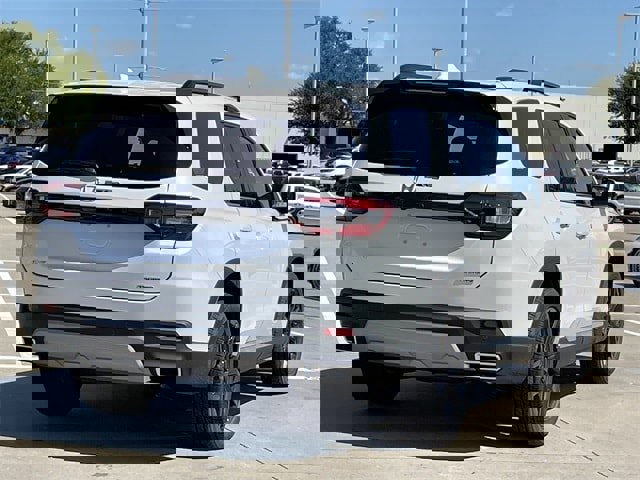 New 2025 Honda Pilot Touring image 4