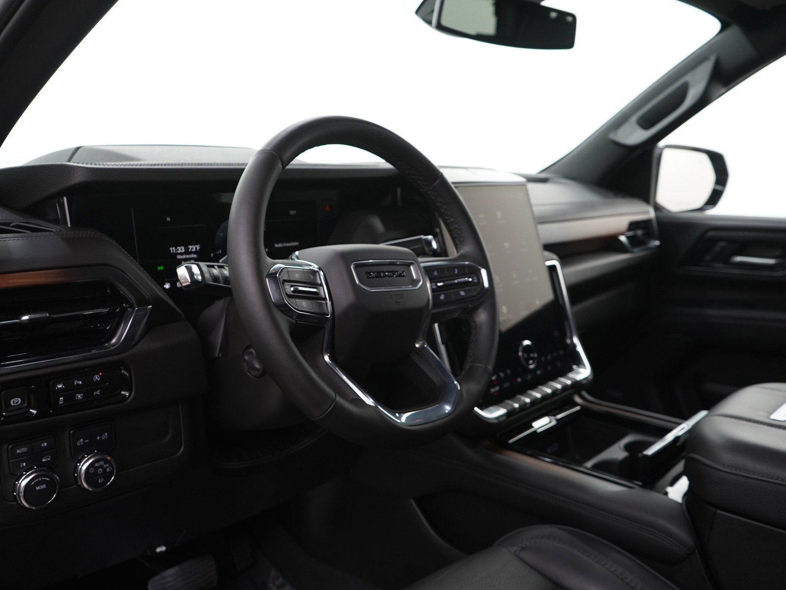 Used 2025 GMC Yukon XL Denali image 20