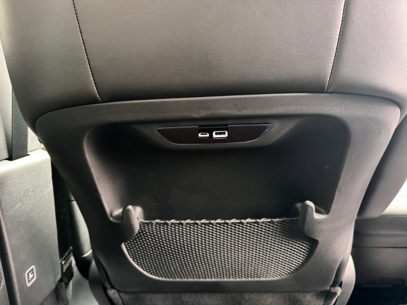 New 2026 Chrysler Pacifica Limited w/ S Appearance Package FWD image 30
