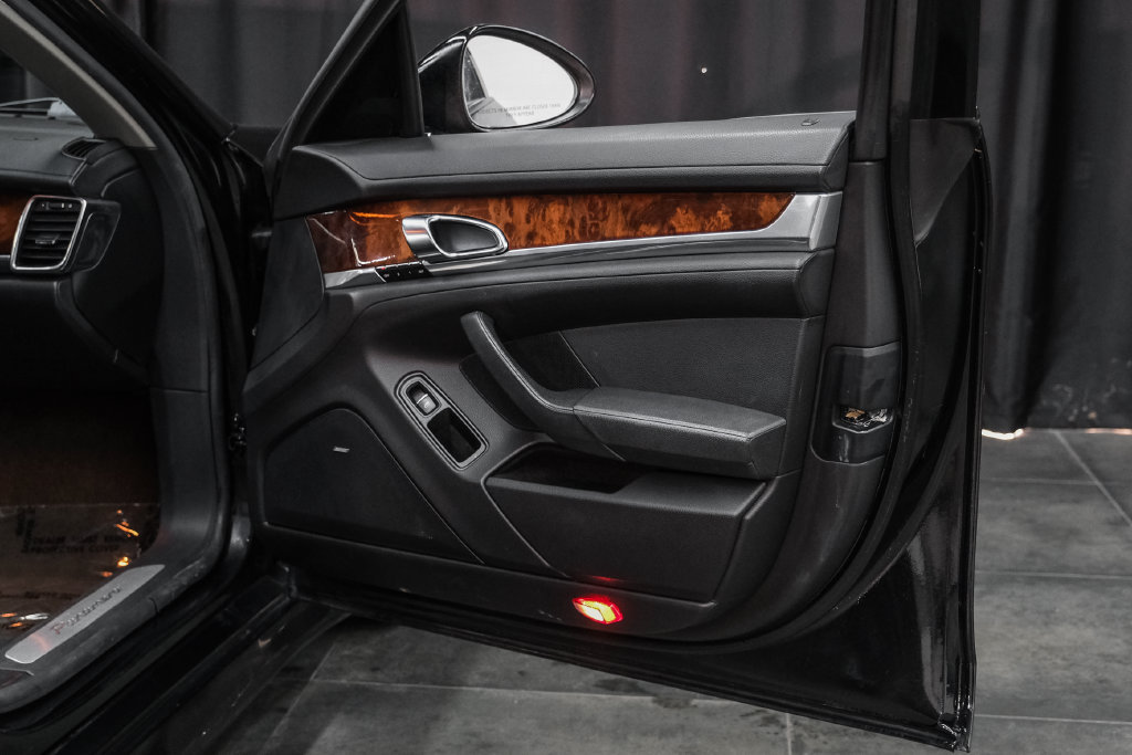 Used 2012 Porsche Panamera 4 image 49