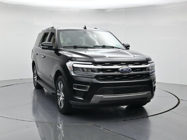 Certified 2024 Ford Expedition Limited RWD image 4