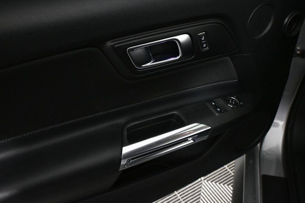 Used 2020 Ford Mustang GT w/ Equipment Group 301A RWD image 8