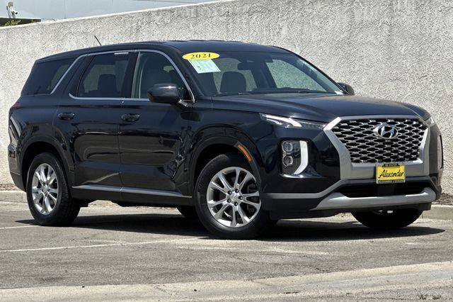 Used 2021 Hyundai Palisade SE FWD image 2