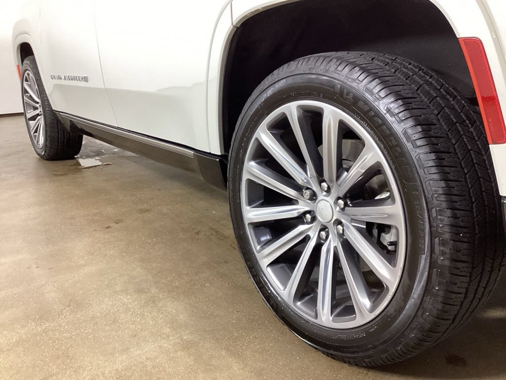Used 2022 Jeep Grand Wagoneer Series I AWD/4WD image 17