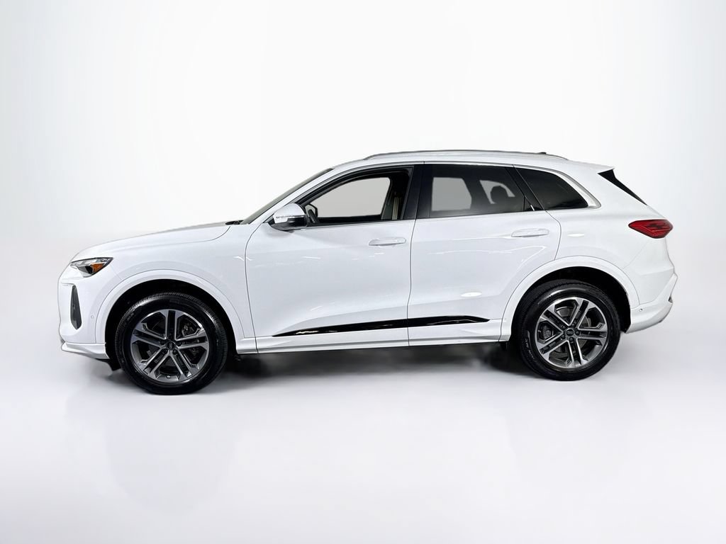 Used 2025 Audi Q5 Premium w/ Convenience Package AWD/4WD image 3
