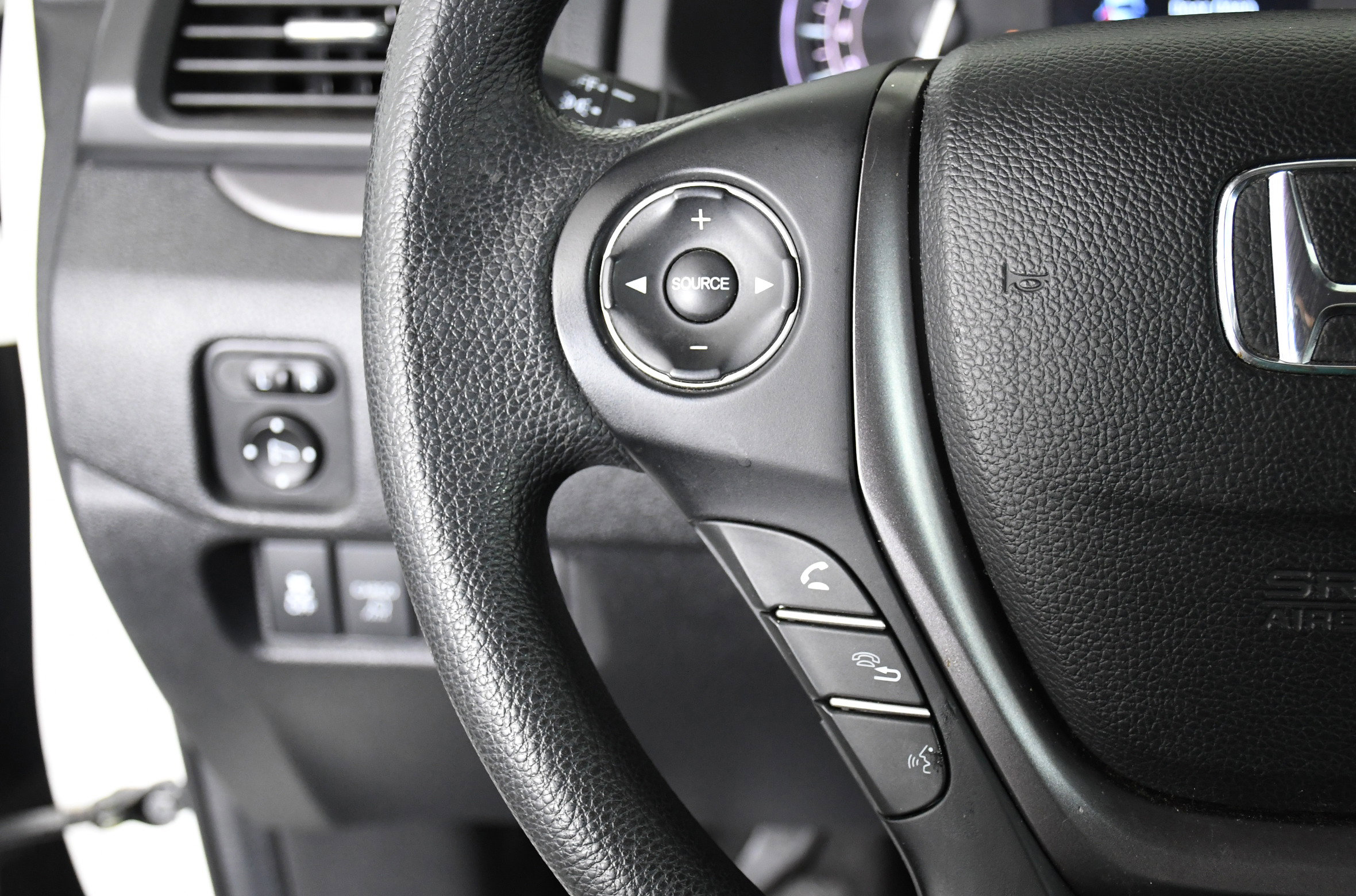 Used 2019 Honda Ridgeline Sport image 11