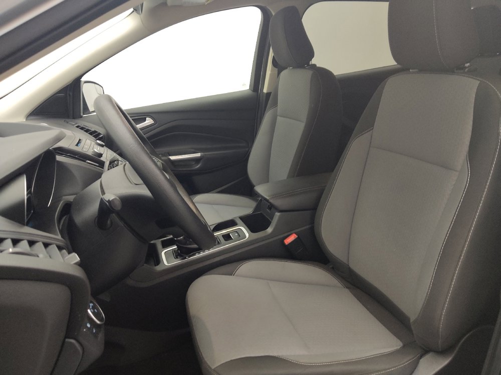 Used 2018 Ford Escape SE image 17