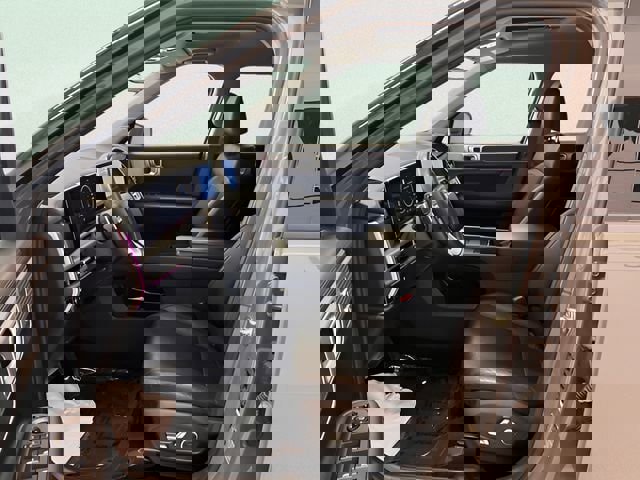 Used 2024 Hyundai Santa Fe Limited image 21