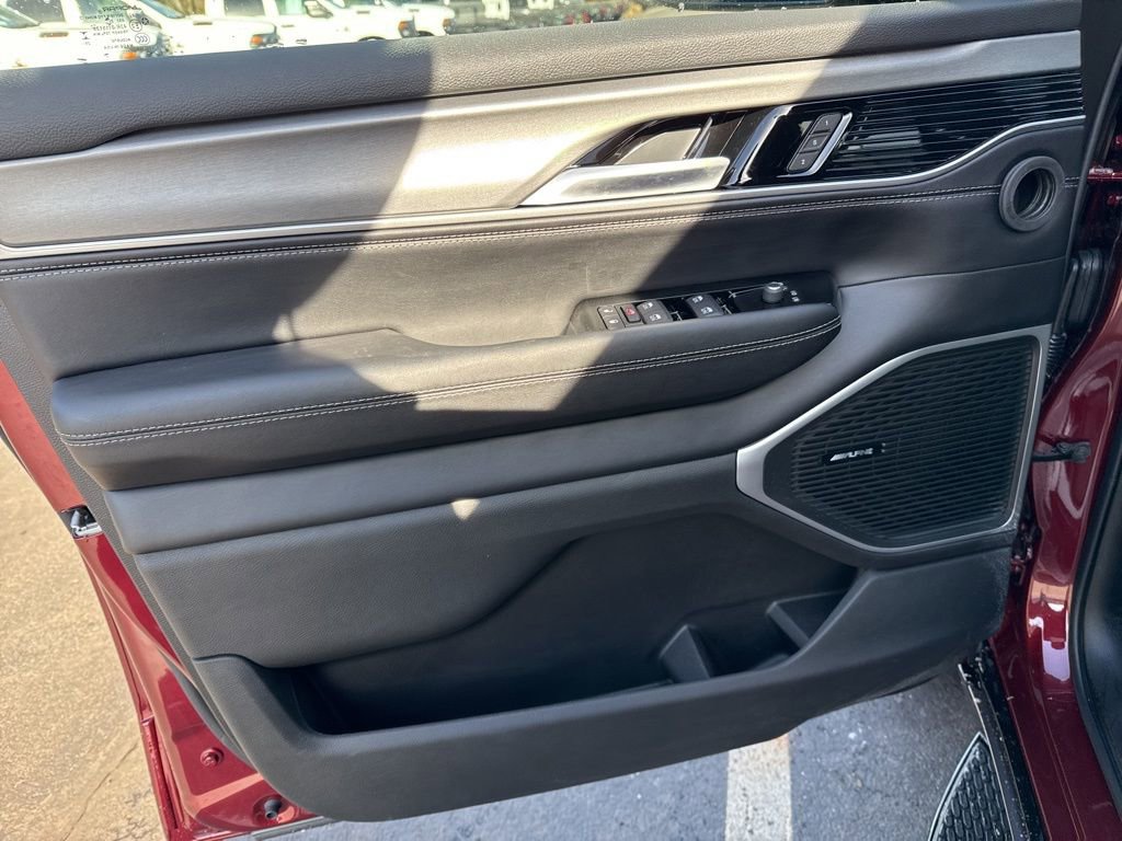 New 2026 Jeep Grand Wagoneer L 4WD image 18