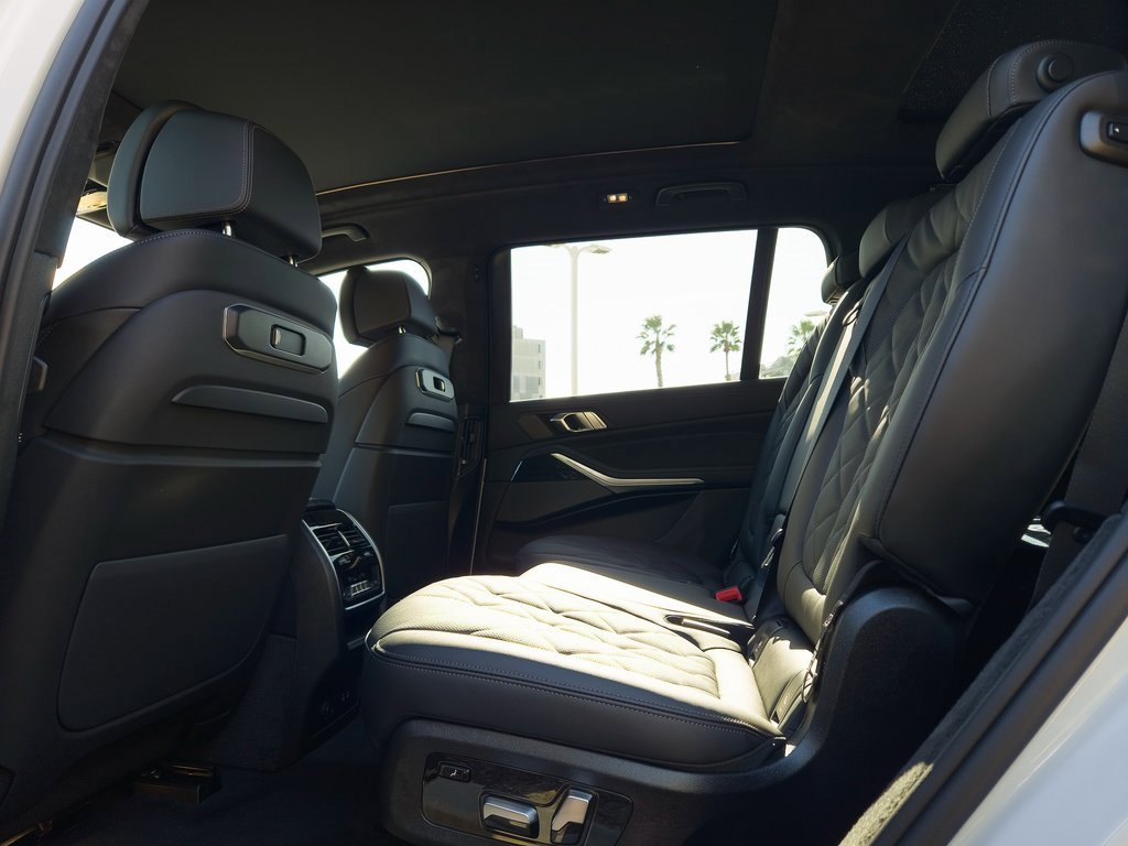 New 2026 BMW X7 xDrive40i w/ M Sport Package image 17