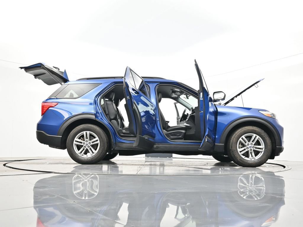 Used 2023 Ford Explorer XLT w/ Equipment Group 202A image 46