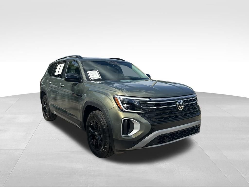 Used 2026 Volkswagen Atlas Peak Edition AWD/4WD image 7