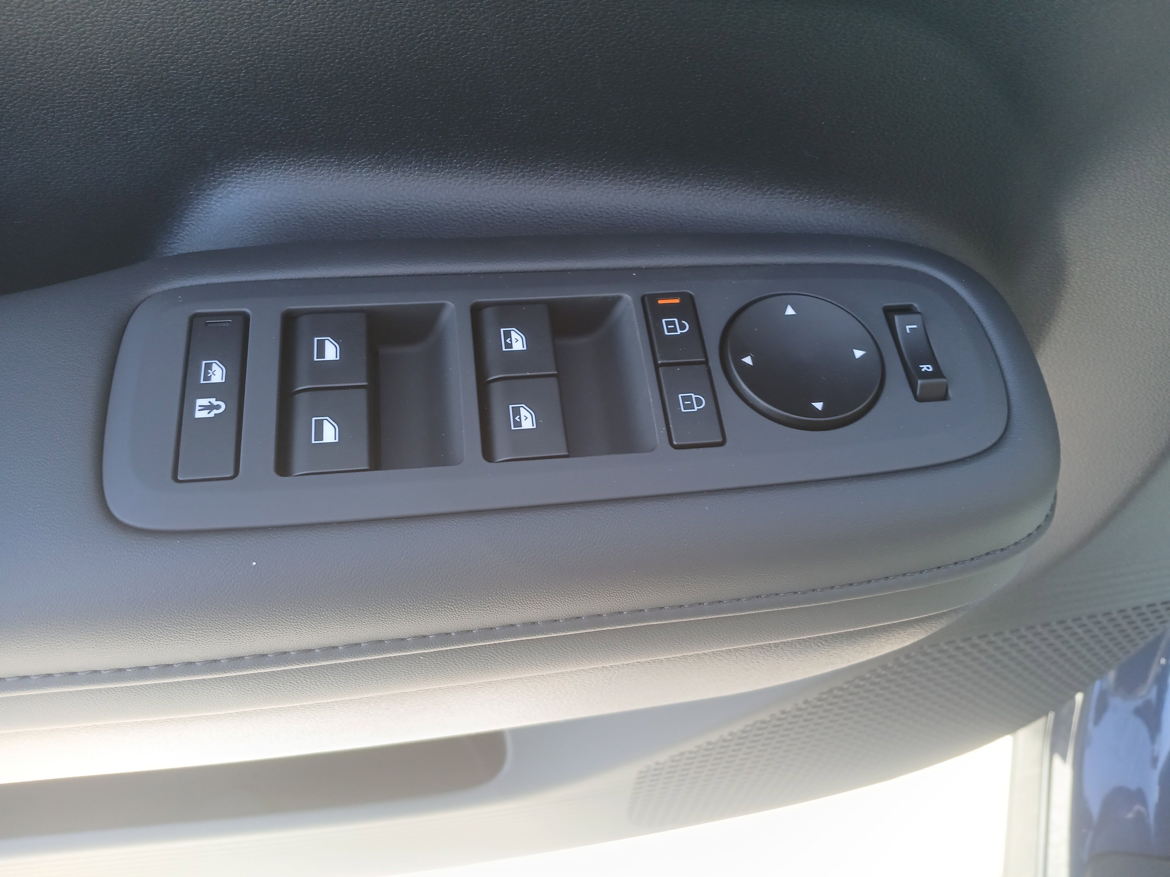 New 2026 Hyundai Santa Fe SEL image 17