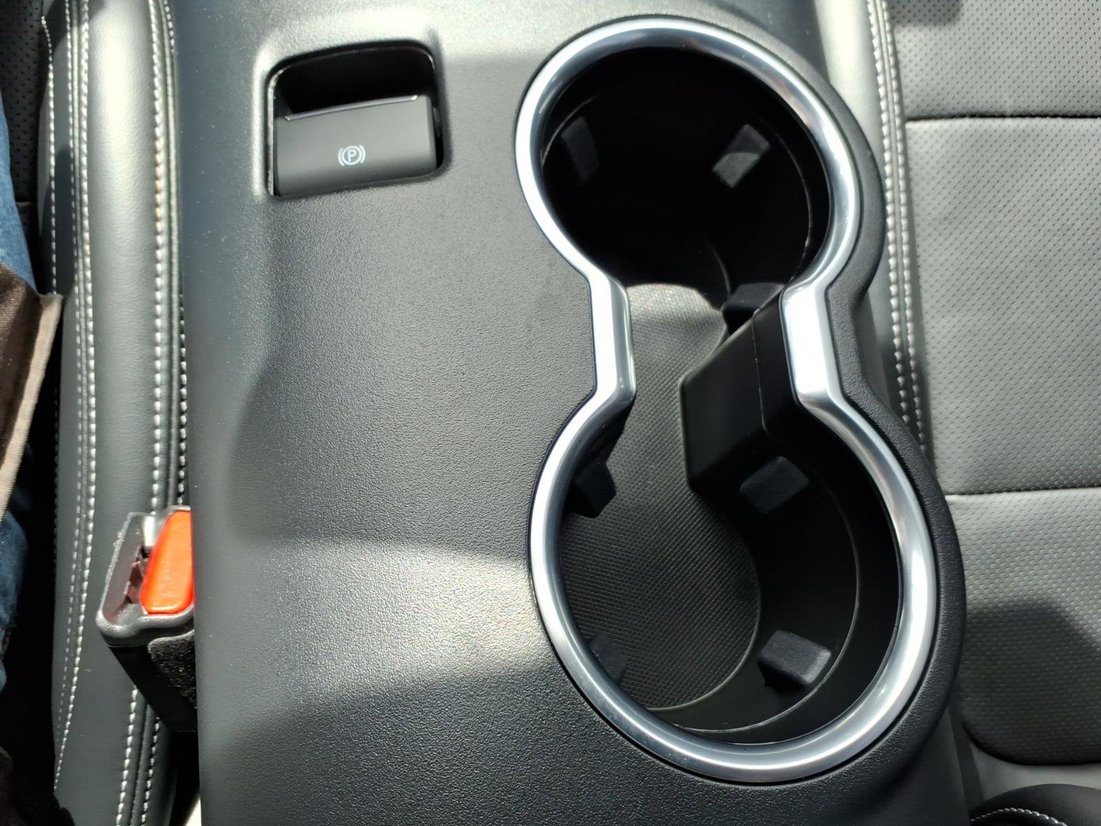 Used 2024 Ford Mustang GT RWD image 9