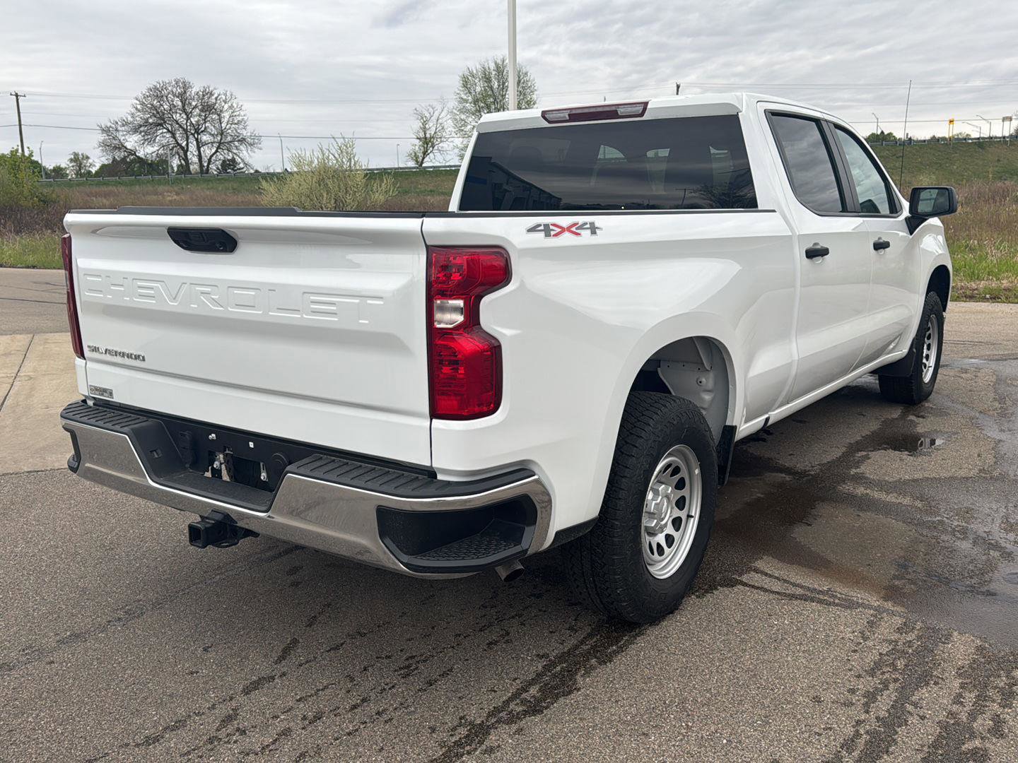 Used 2024 Chevrolet Silverado 1500 W/T w/ WT Value Package AWD/4WD image 5