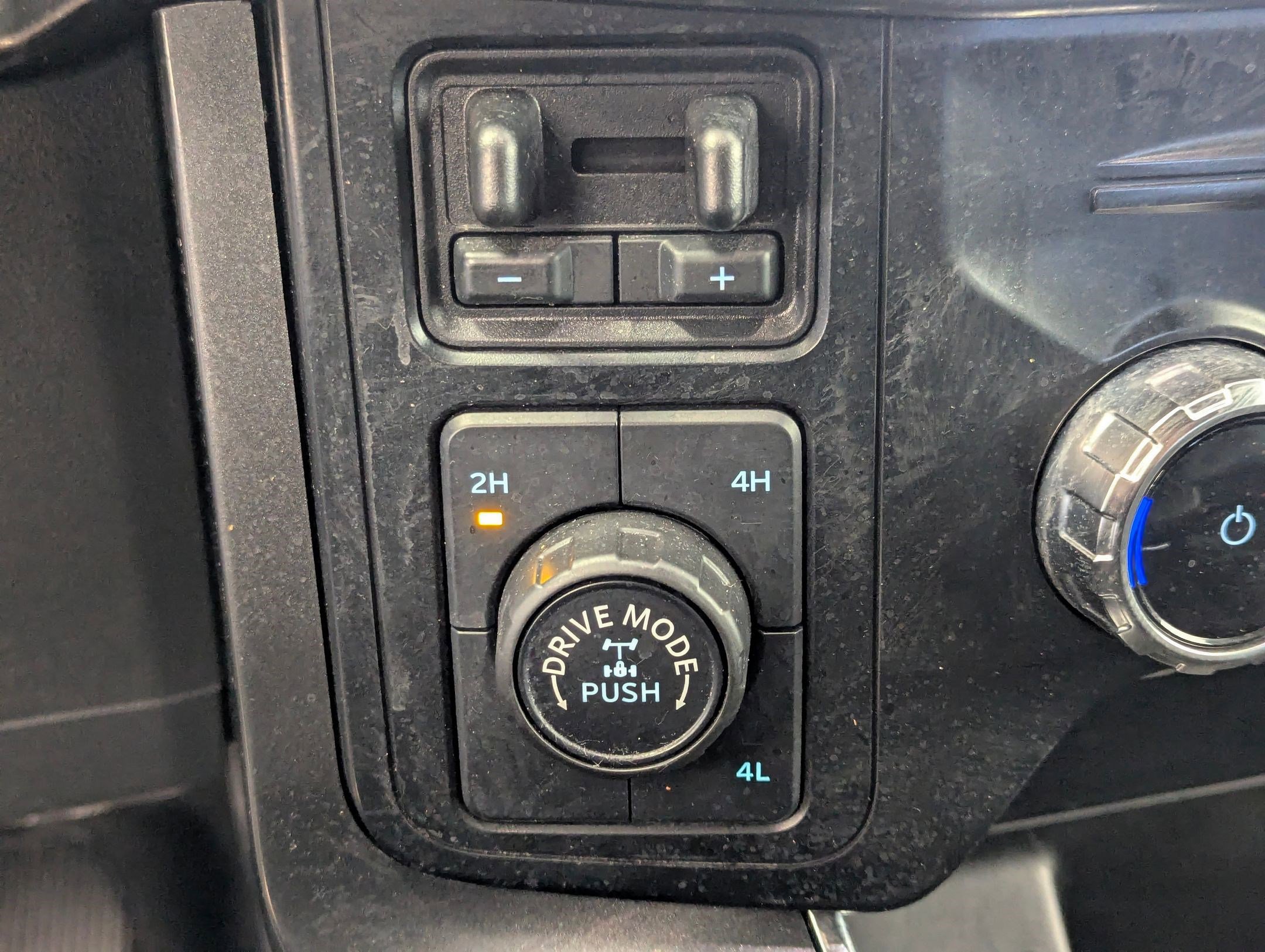 Certified 2023 Ford F150 XLT w/ Equipment Group 302A High image 31