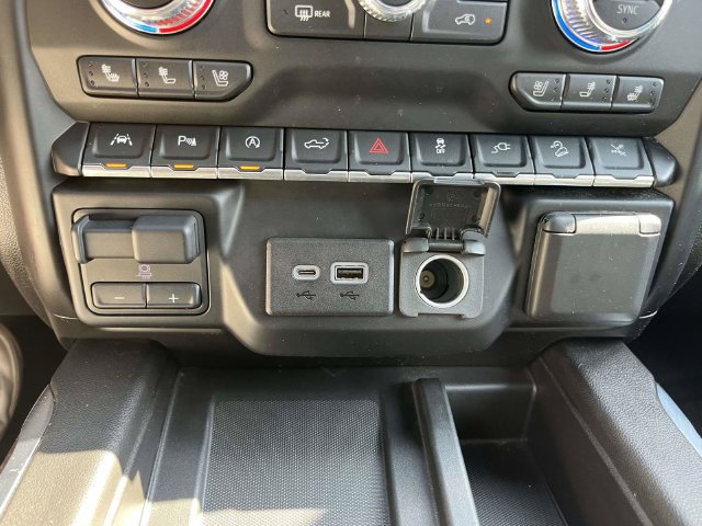 Used 2019 GMC Sierra 1500 Denali w/ Denali Ultimate Package AWD/4WD image 34