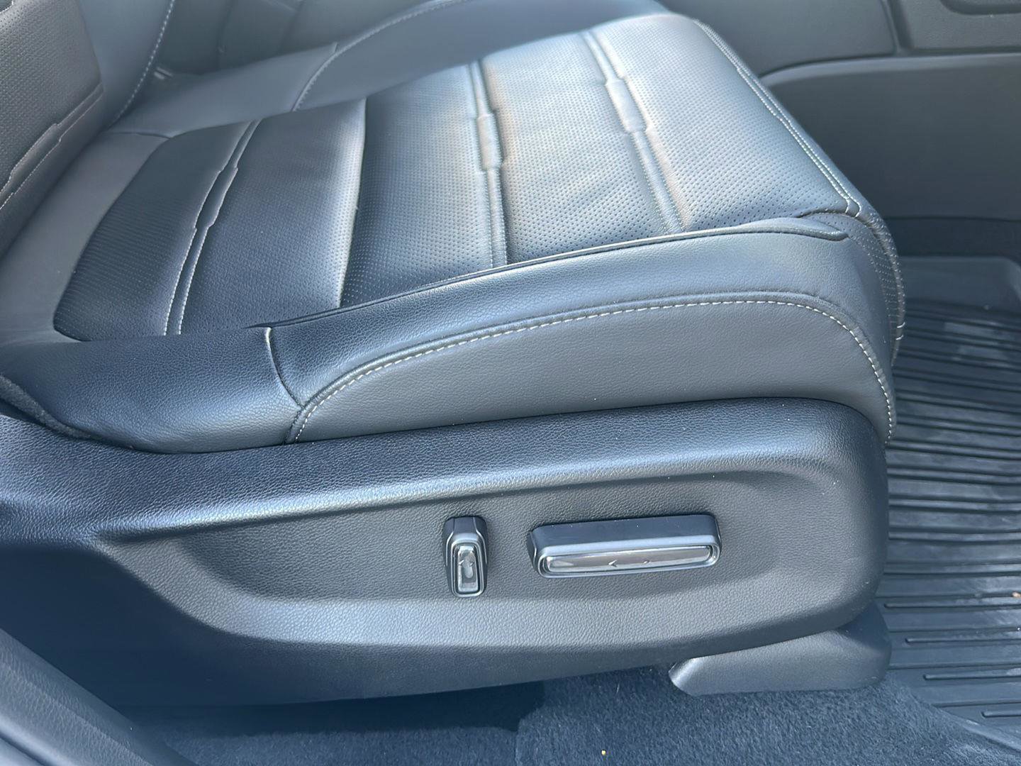 Used 2021 Honda CR-V Touring image 21