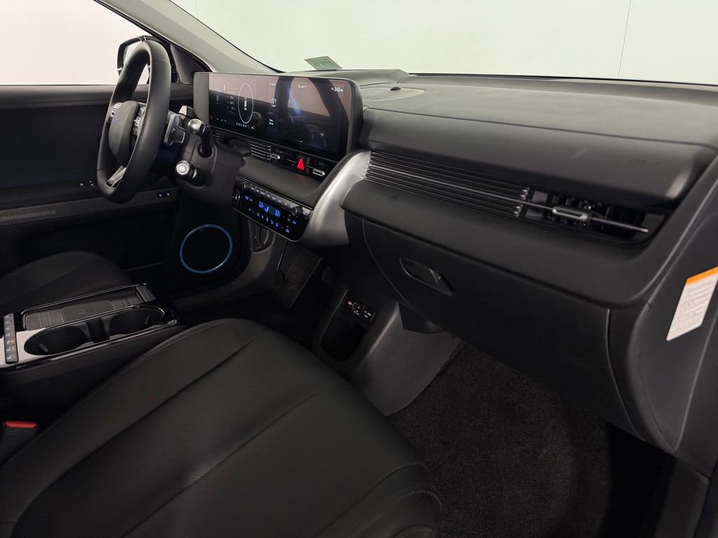 Used 2025 Hyundai Ioniq 5 Limited RWD image 33