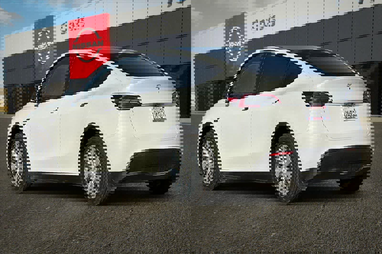 Used 2023 Tesla Model Y Long Range image 7