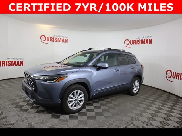 Used 2022 Toyota Corolla Cross LE AWD/4WD image 5