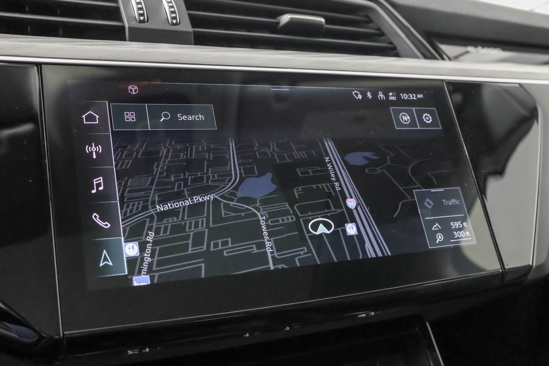 Used 2021 Audi e-tron Premium AWD/4WD image 10