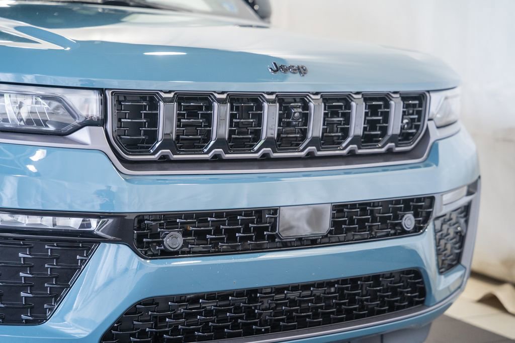 New 2026 Jeep Grand Cherokee L Limited AWD/4WD image 11