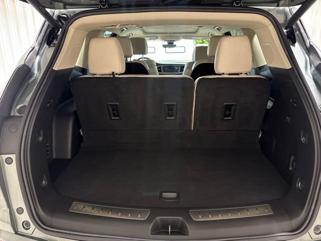 Used 2024 Buick Enclave Avenir w/ Trailering Package, 5000 lbs. AWD/4WD image 31