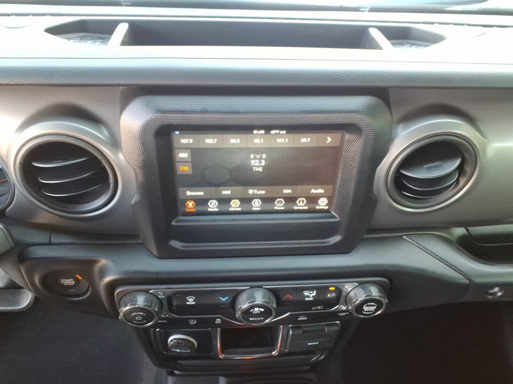 Used 2023 Jeep Gladiator Sport AWD/4WD image 23