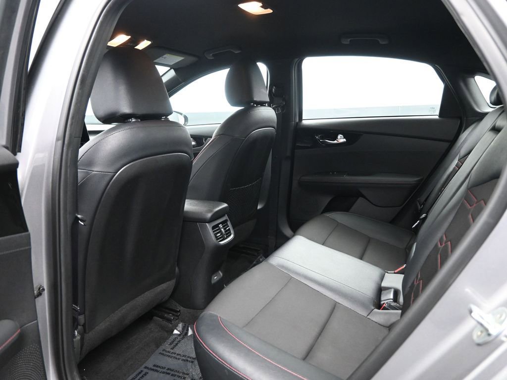 Used 2023 Kia Forte GT image 30